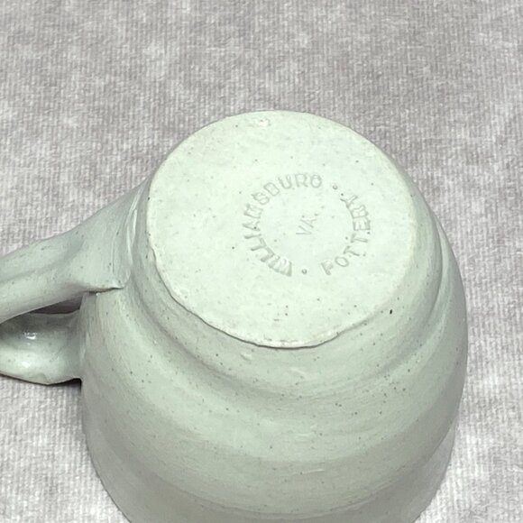 Vintage Williamsburg Pottery Salt Glaze Mug Cup Blue Floral - Picture 8 of 10